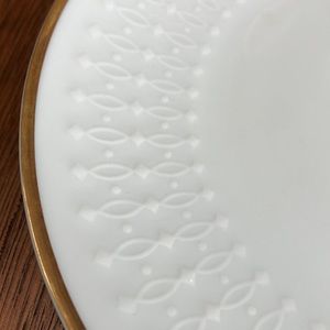 12 Vntg Bavarian Mitterteich 7.75”white flat salad/cake plates-w/gilded goldtrim
